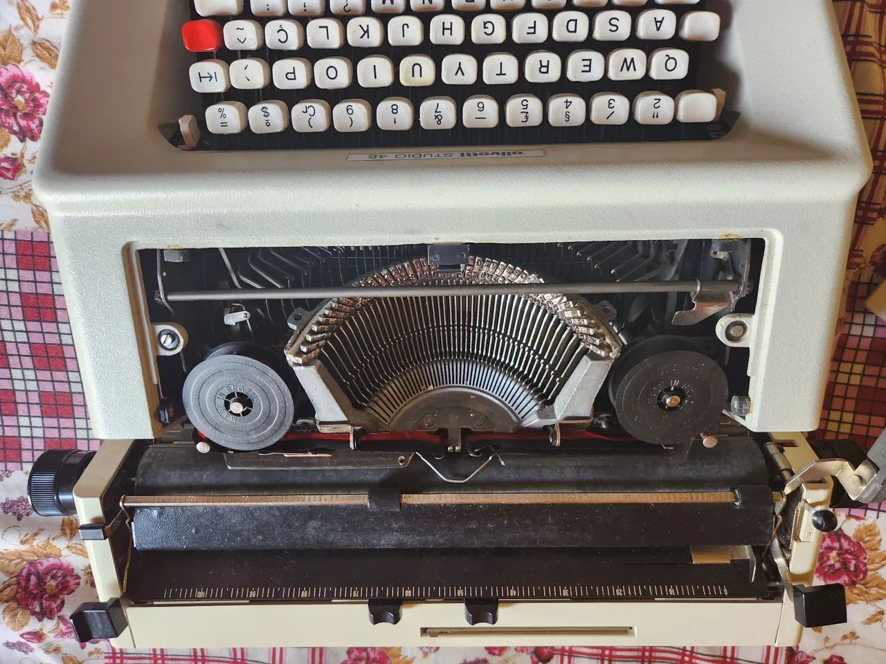 Máquina de datilografia Olivetti - Foto 4