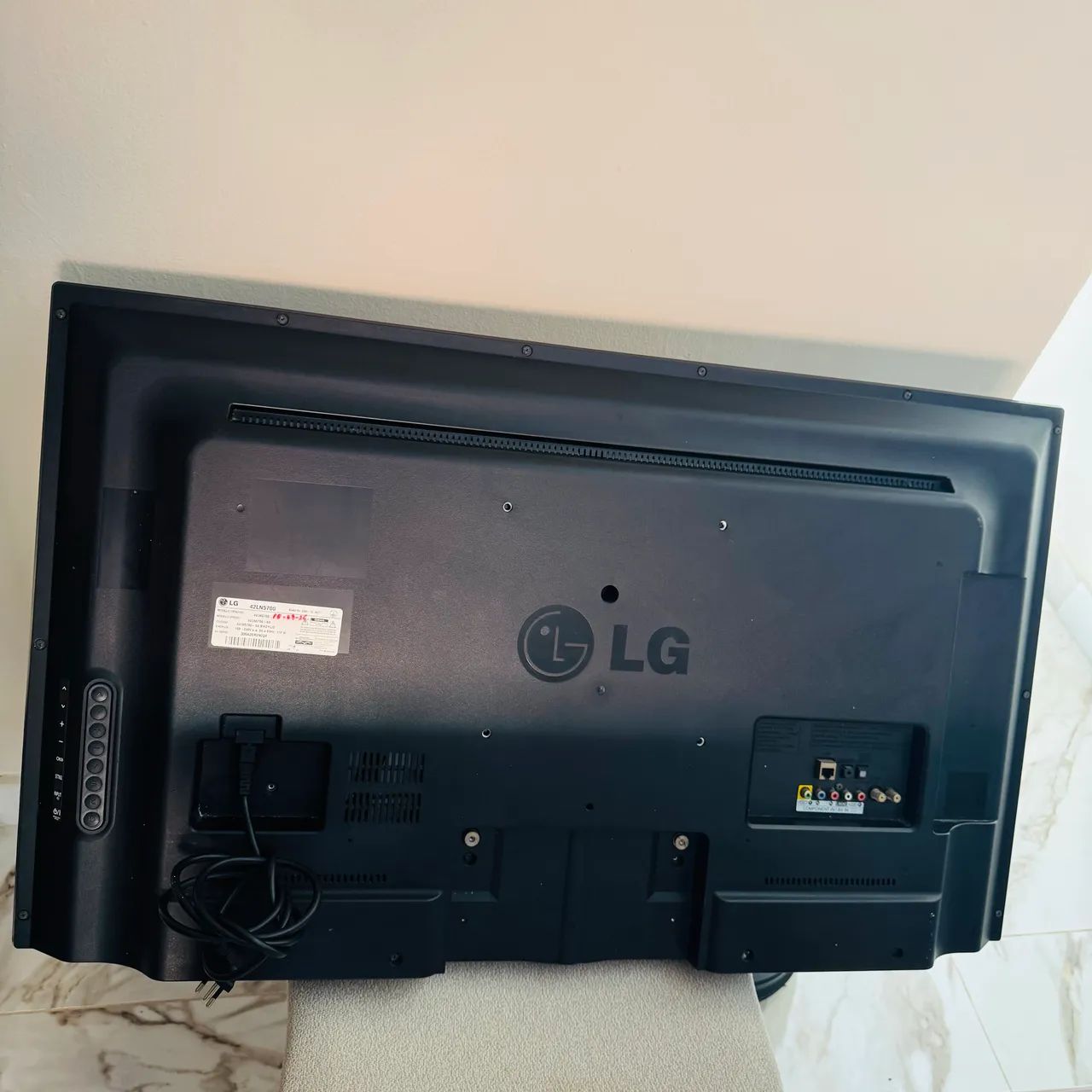 SMART TV LG 42 PERFEITA, SEM OS PÉS  - Foto 2