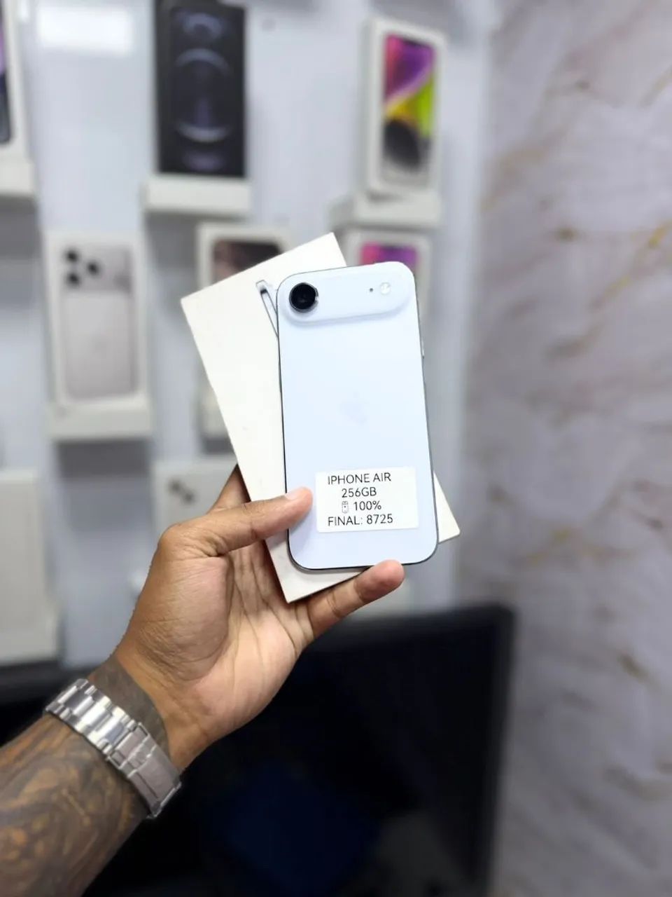 IPHONE AIR 256GB BRANCO<br>R$ 5.299,00 - Foto 3