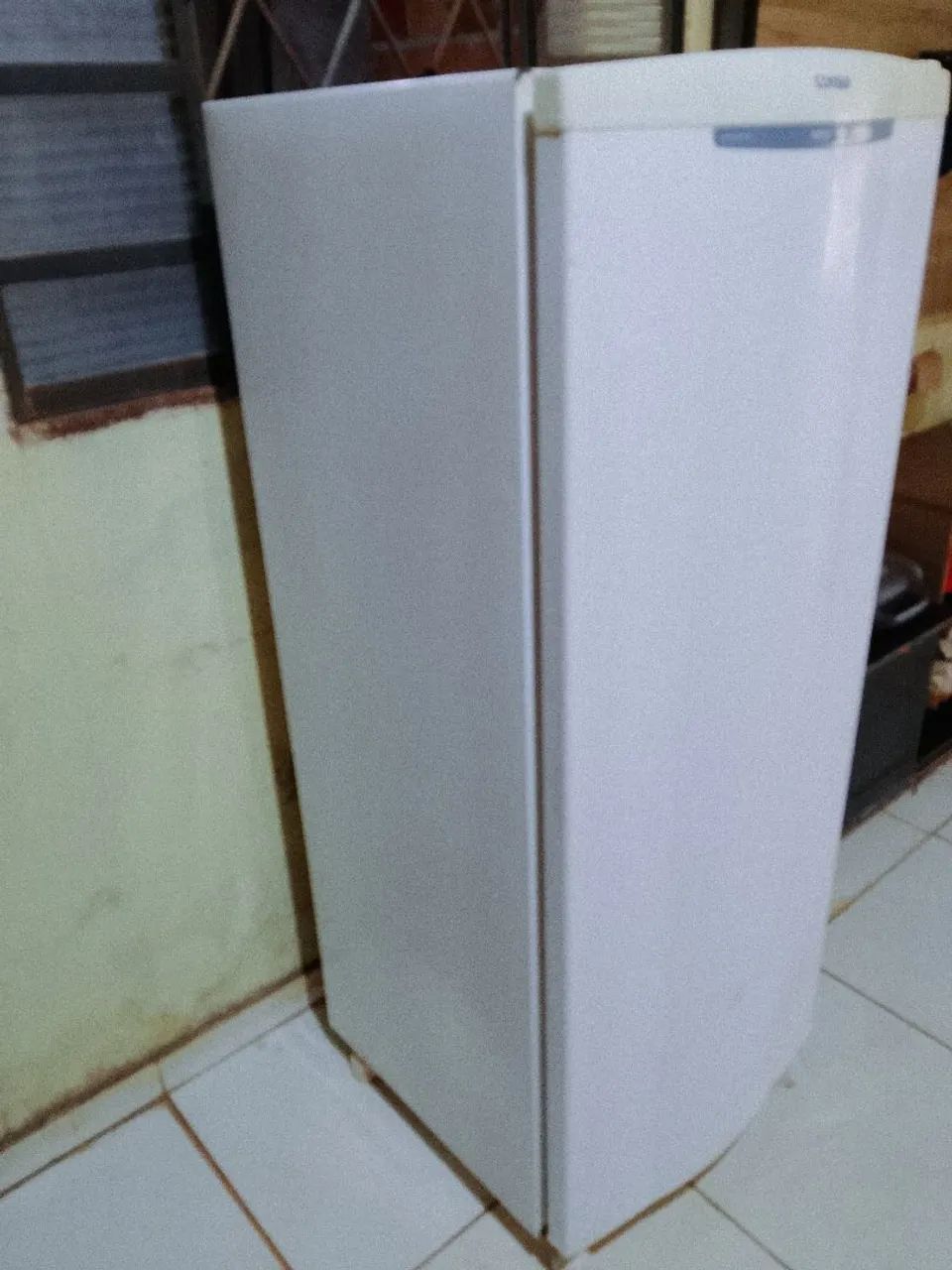 Vendo geladeira funcionando perfeitamente  - Foto 2