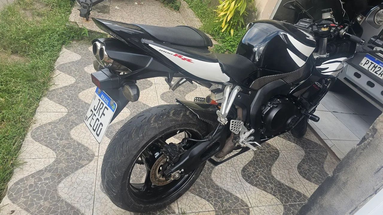 Honda CBR1000RR - Foto 3