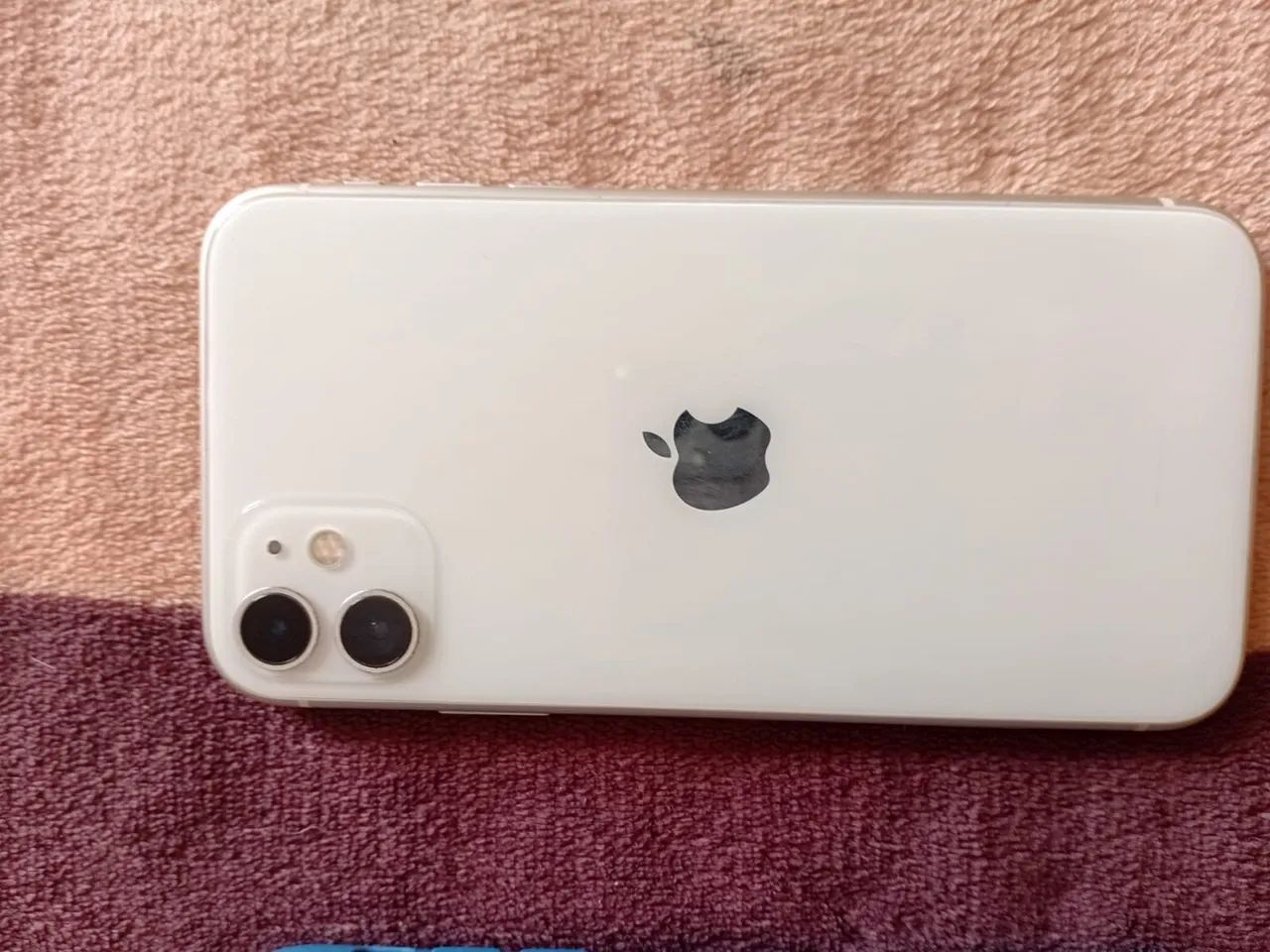 Iphone 11 - 64GB Branco - Foto 2