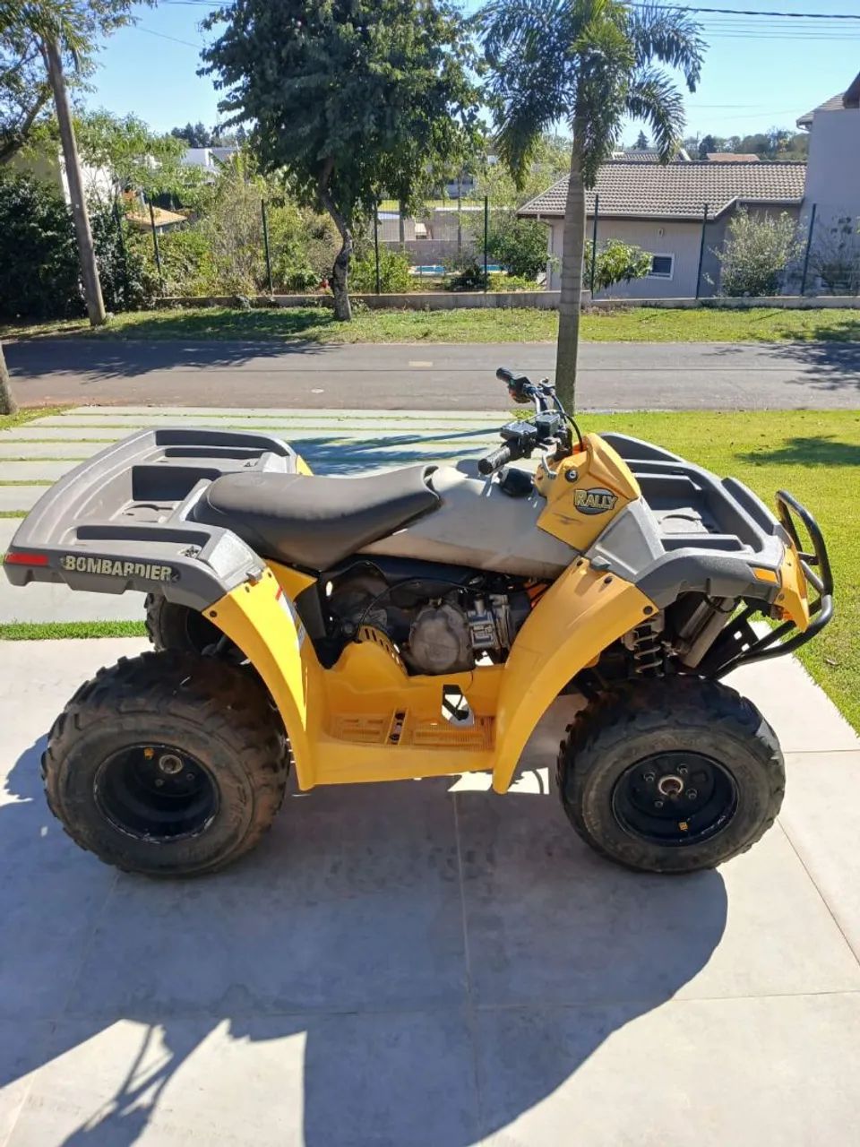 Quadriciculo CAN AM