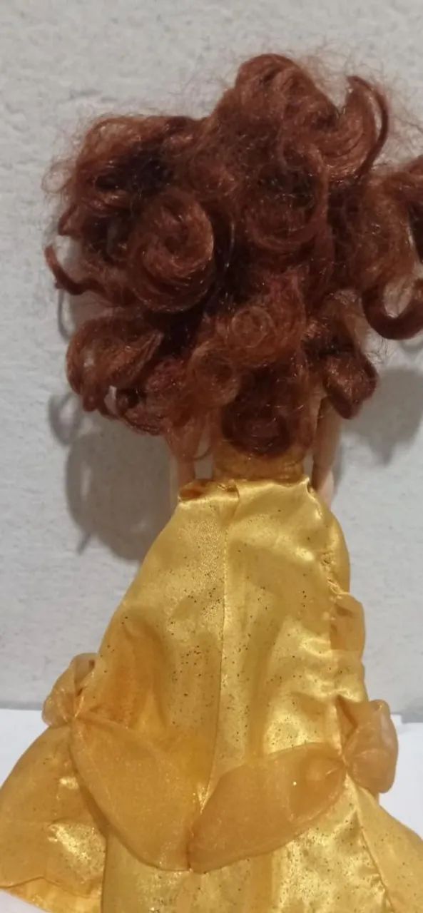 Boneca A Bela e a Fera articulada roupa original Disney  - Foto 5