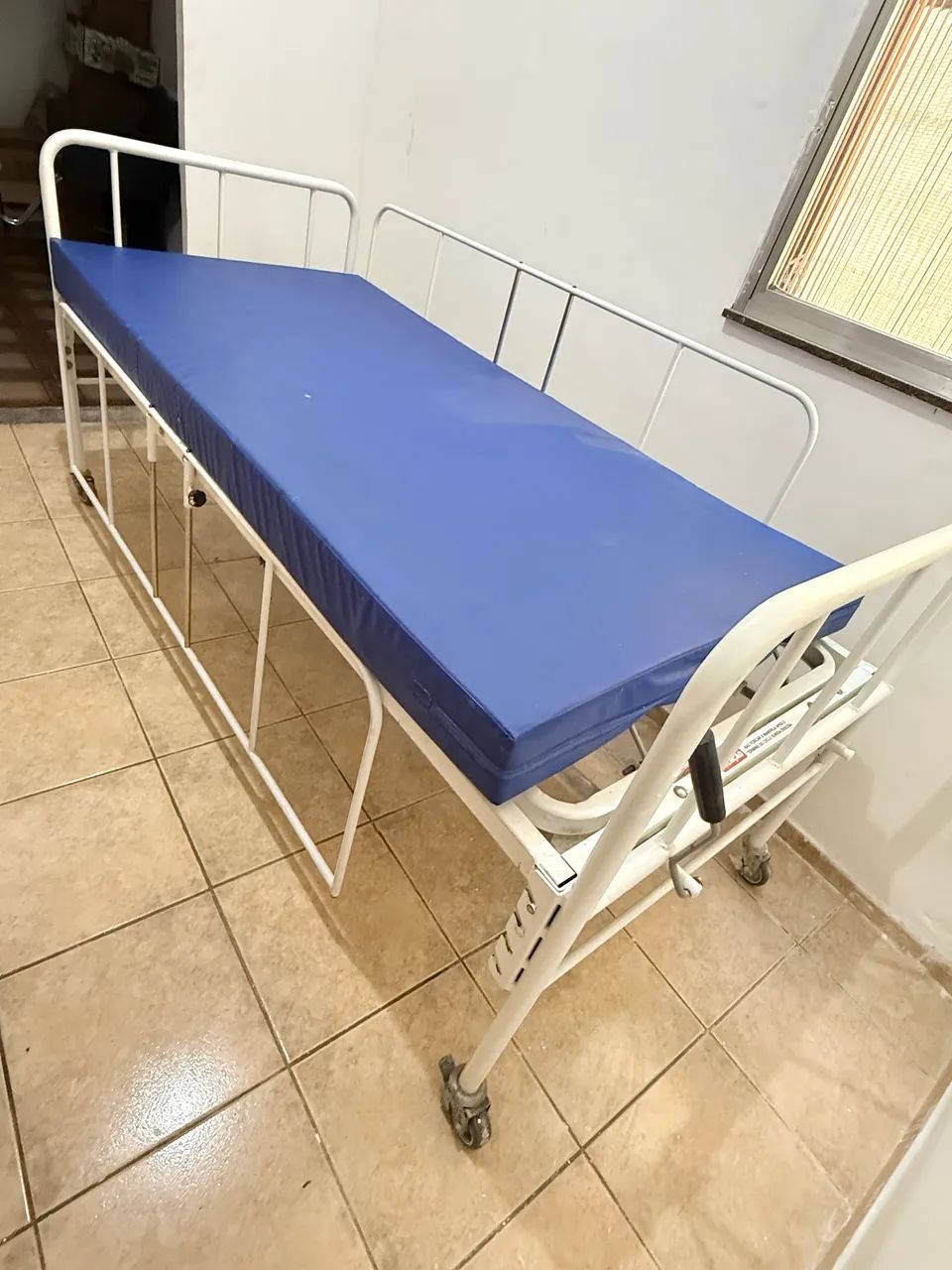 Cama manual hospitalar  - Foto 2