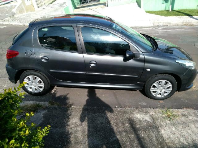 Peugeot 207 1.4 XR 2013 completo - Foto 6