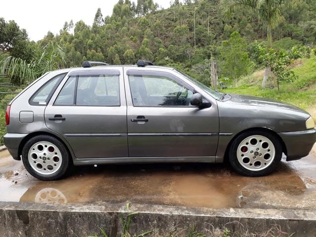 Gol 1.6 direção 4p top