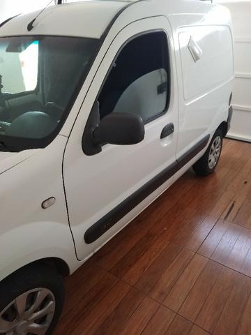 Vende se uma kangoo ano 2013 ar condicionado alarme direção hidraulica - Foto 15