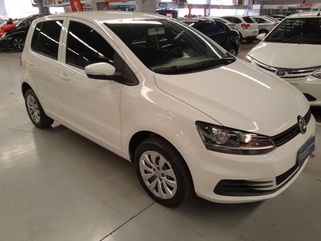 VOLKSWAGEN FOX 2016/2017 1.0 MPI TRENDLINE 12V FLEX 4P MANUAL - Foto 2