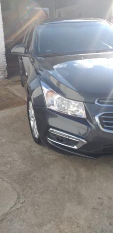 Cruze hatch 1.8 16V com teto solar