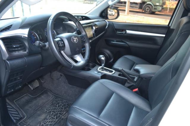 TOYOTA HILUX 2017/2018 2.8 SR 4X4 CD 16V DIESEL 4P AUTOMATICO - Foto 5