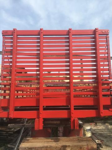 Vendo carroceria pra caminhão truck 8 mts de comprimento