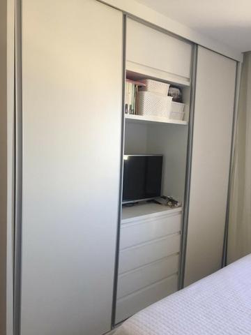 Apartamento em Petrópolis com 02 suítes e 02 vagas de garagem - Foto 6
