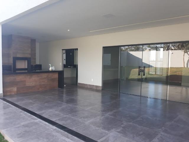 Belíssima Casa com 3 suítes - Cond. Estancia Quintas da Alvorada - Foto 3