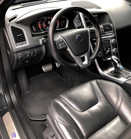 Volvo XC60 T6 R-Design,IPVA 2020 Pago,Aceita Troca,Único dono,Baixa Km !! - Foto 11