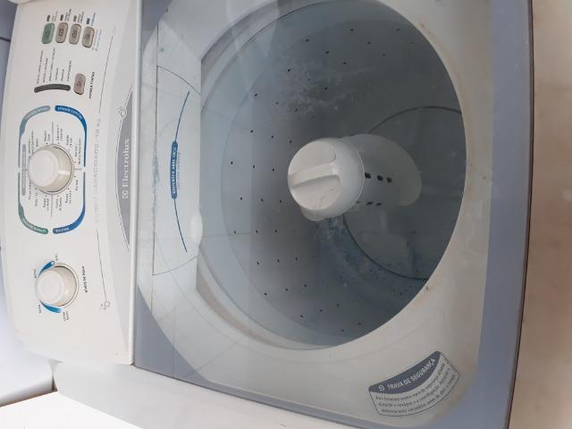 Vende- se máquina de lavar com defeito - Foto 2