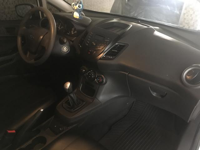 New Fiesta Branco (modelo 2015) - Muito Novo! - Foto 4
