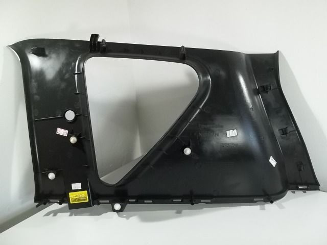 Acabamento Da Coluna Traseira Esquerda Nissan Livina - Foto 5
