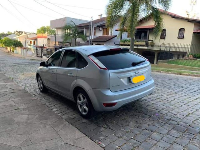 FOCUS 2.0 GLX 2012