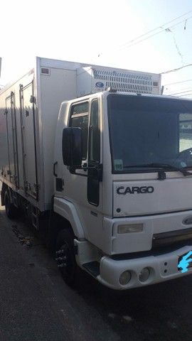 FORD CARGO 712 ANO 2010 REFRIGERADO