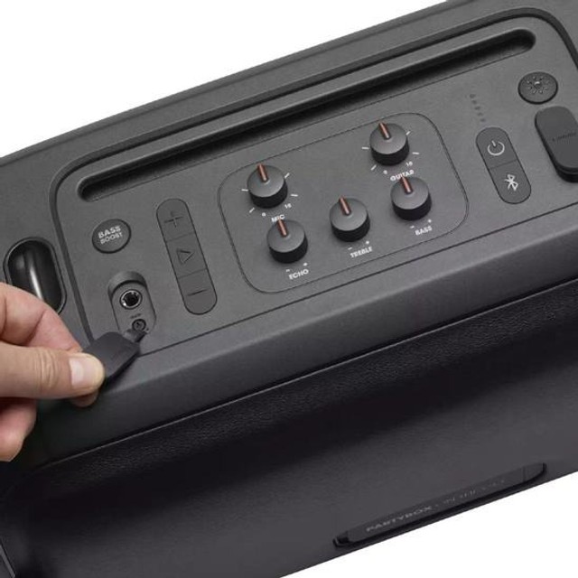 Caixa de Som JBL PartyBox On-The-Go USB / Bluetooth - Foto 2