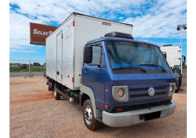CAMINHÃO VOLKSWAGEN 8.150 ANO 2010 ENTRADA R$ 53.000 + PARCELAS R$ 1.700,90