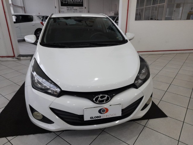 HB20S 1.6 COMFORT PLUS 16V FLEX 4P AUTOMATICO 2014