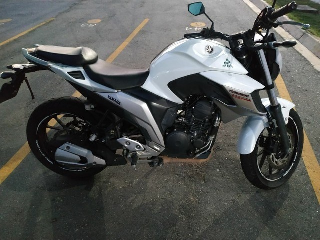 FAZER 250 2018