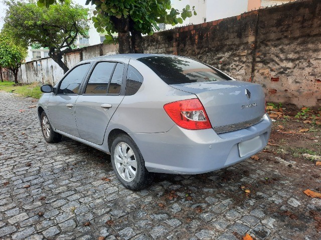 RENAULT SYMBOL PRIVILEGE 1.6  2010 