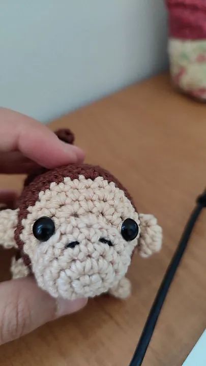 Macaco de crochê amigurumi - Foto 2