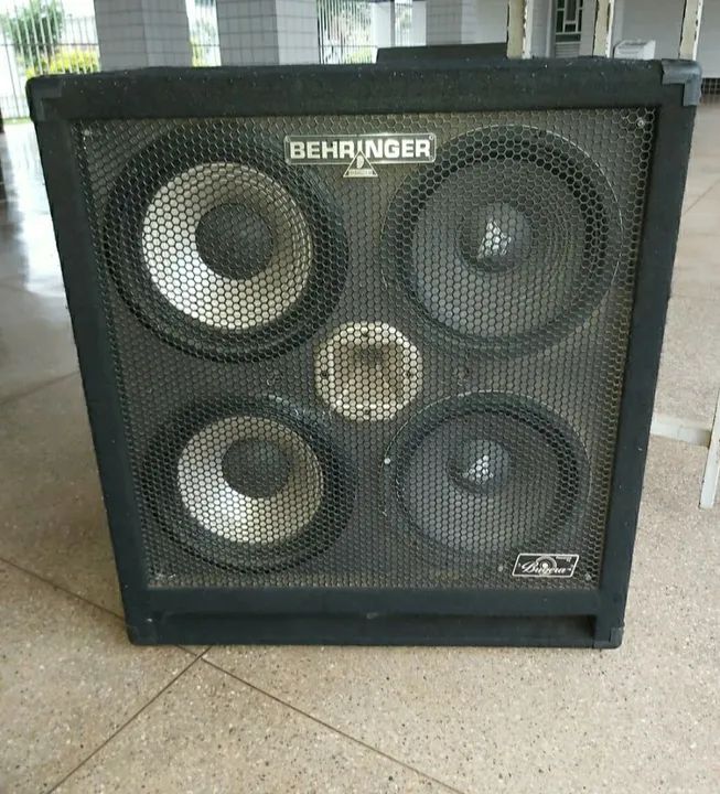 Cabeçote baixo Behringer BX 3000 