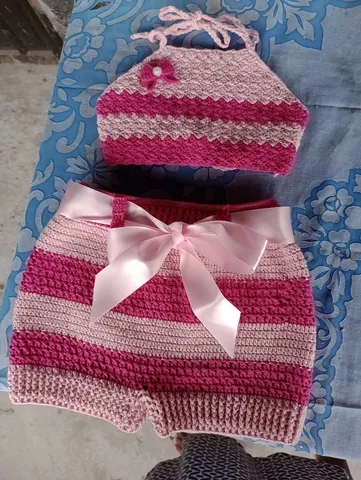 Fotos de roupas de best sale croche infantil