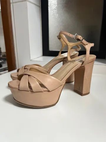 Sandália da Schutz tamanho 35 - Foto 2