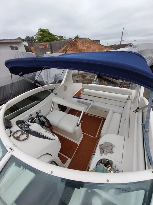 Vendo lancha real 26 class motor mag 350 - Foto 15