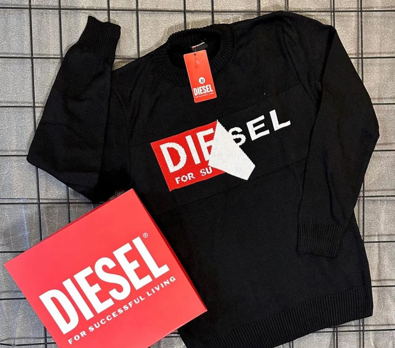 Diesel Men's T-shirt - Size M - New