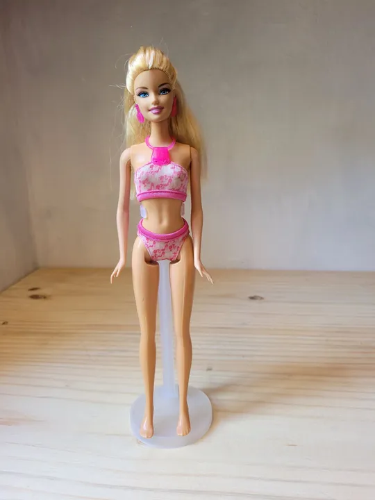 Barbie beach fun 2006