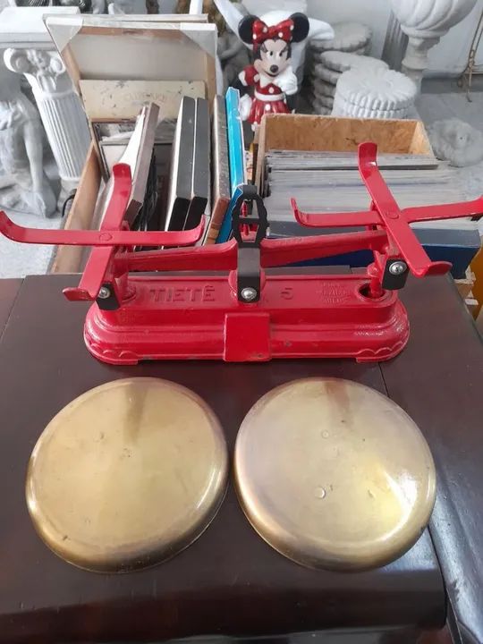 Balança  Antiga de Ferro Fundido 5 kgs - Foto 2
