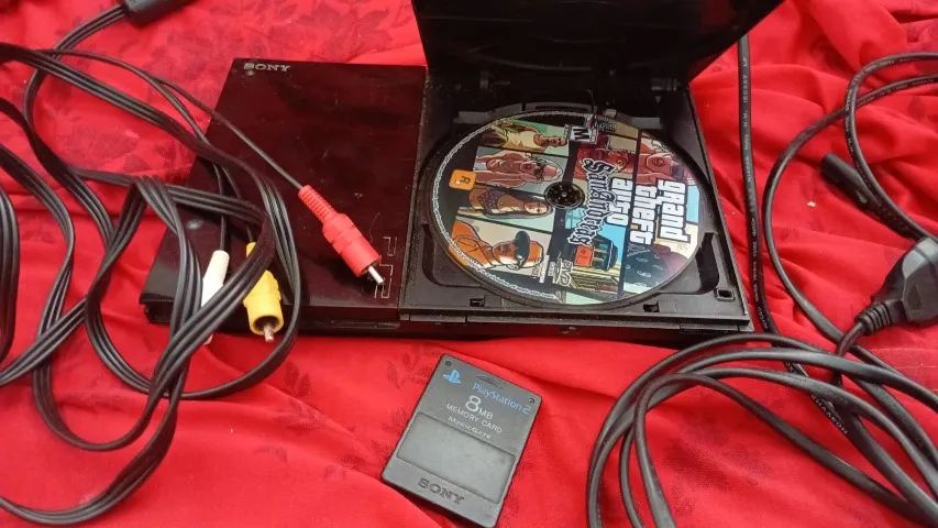 PS2 SLIM SCPH 90006 LENDO CD/DVD + MEMORY CARD  8MB - Foto 2
