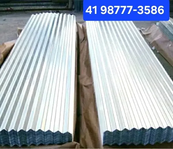 Telhas de zinco galvanizadas e algumas pintadas c pequenas avarias