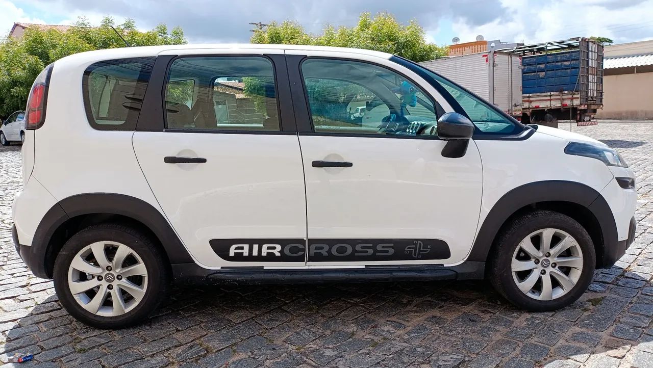 Vendo C3 Aircross 2017/2018, analiso troca a depender do veículo. - Foto 2