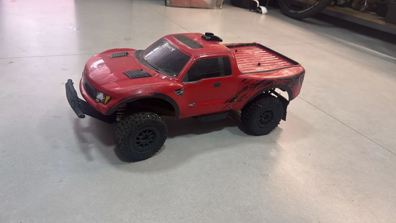 Automodelo traxxas slash 4x4 6s
