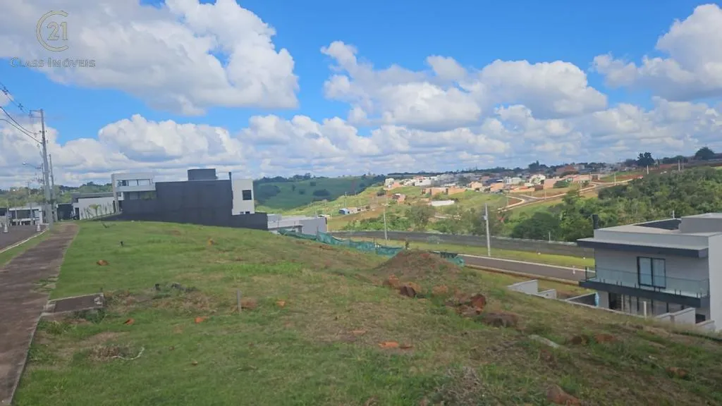 Terreno em condomínio taua em Londrina, 250 m²