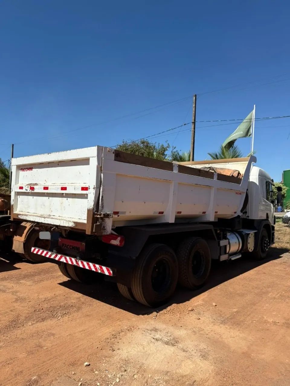 Scania P-360 Automático Caçamba - Foto 3