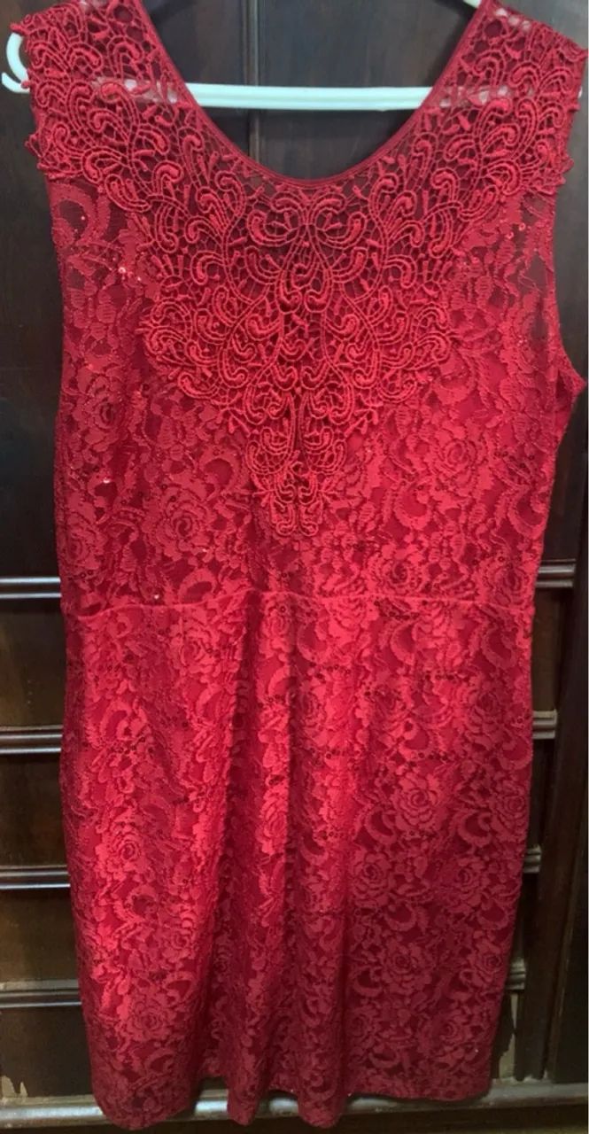 Vestido de RENDA VERMELHA Pouco Usado - Foto 2