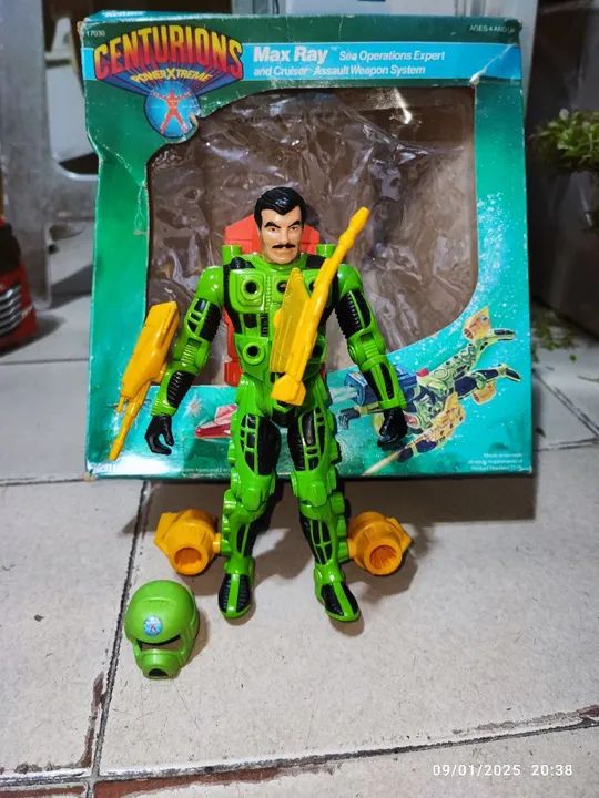Boneco Max Ray Centurions na cx - Foto 3
