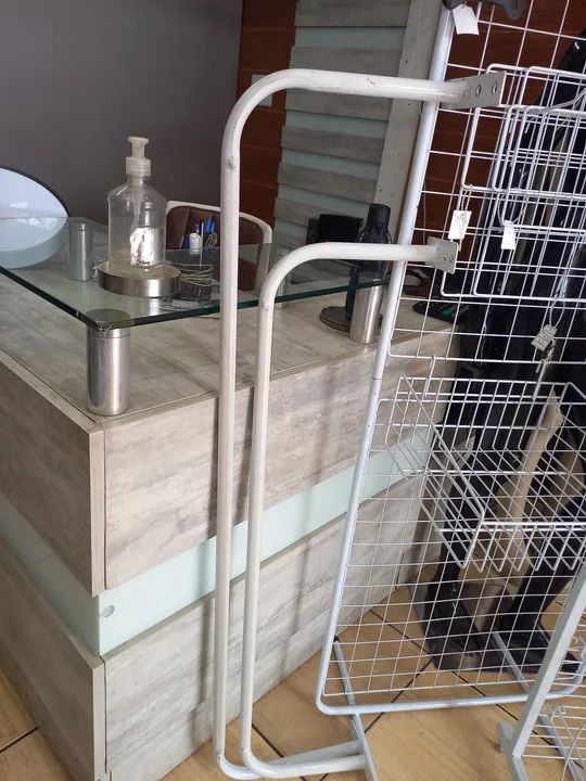 Arara de roupas usadas  - Foto 6