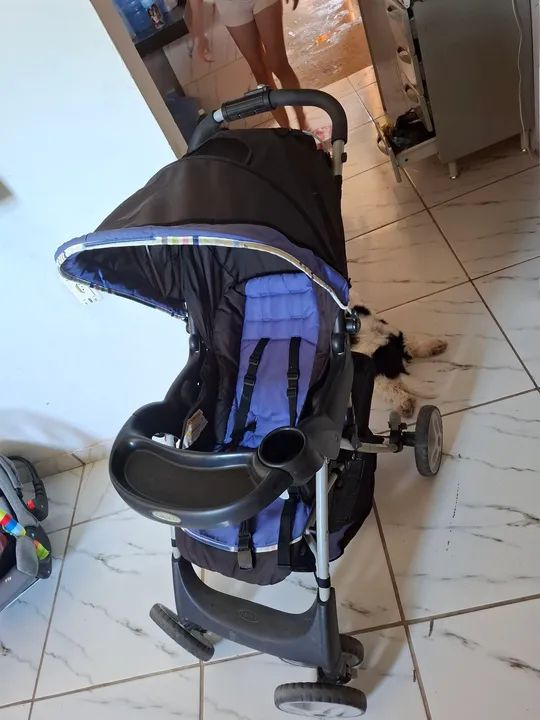 Berço Portátil para Bebê Voyage - Colorido e Prático - Foto 3