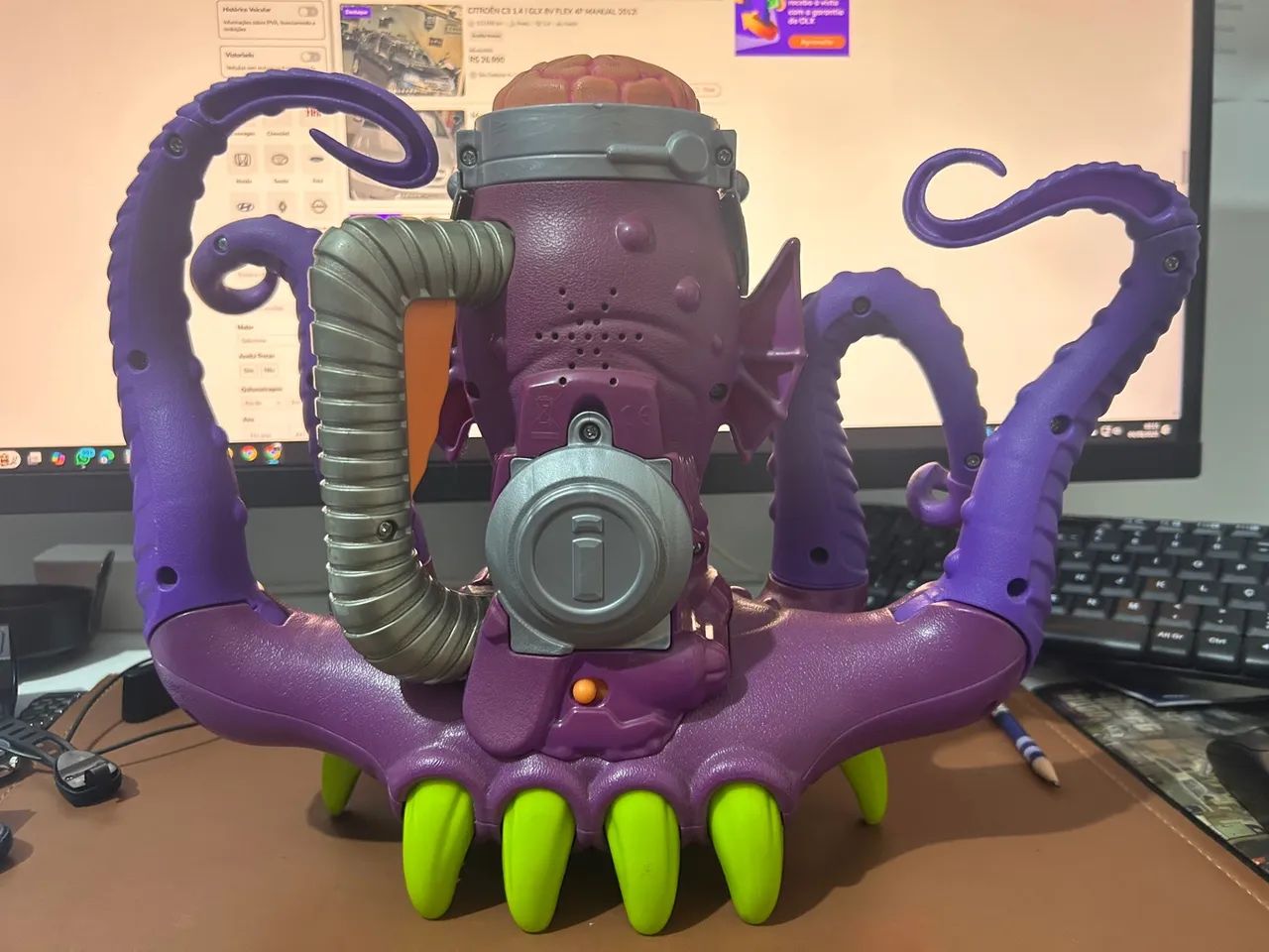 Imaginext Alien Polvo Tentáculo Boneco Monstro com Cérebro olho - Foto 3