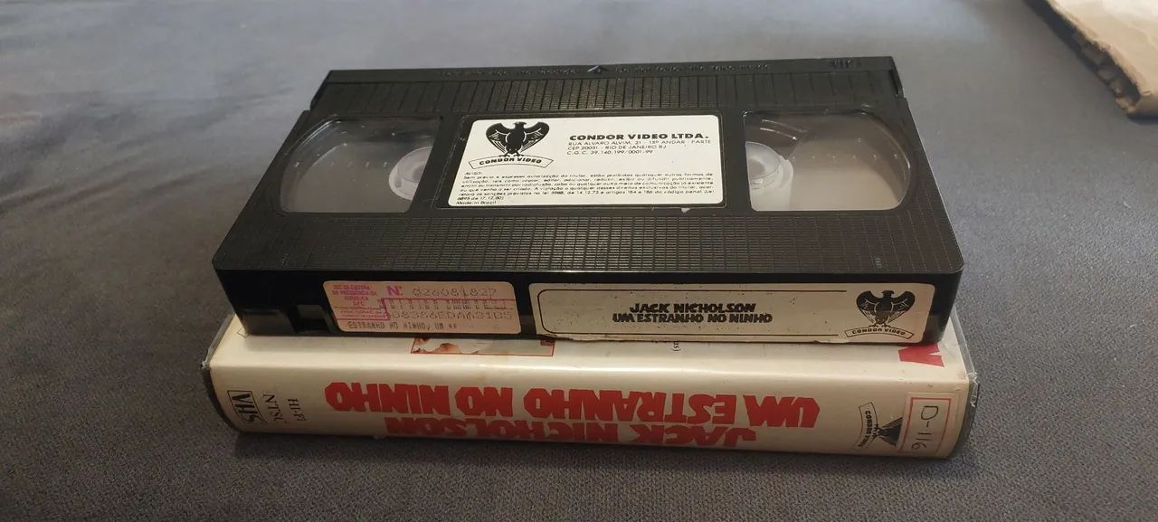 Um estranho no ninho- vhs - Foto 3