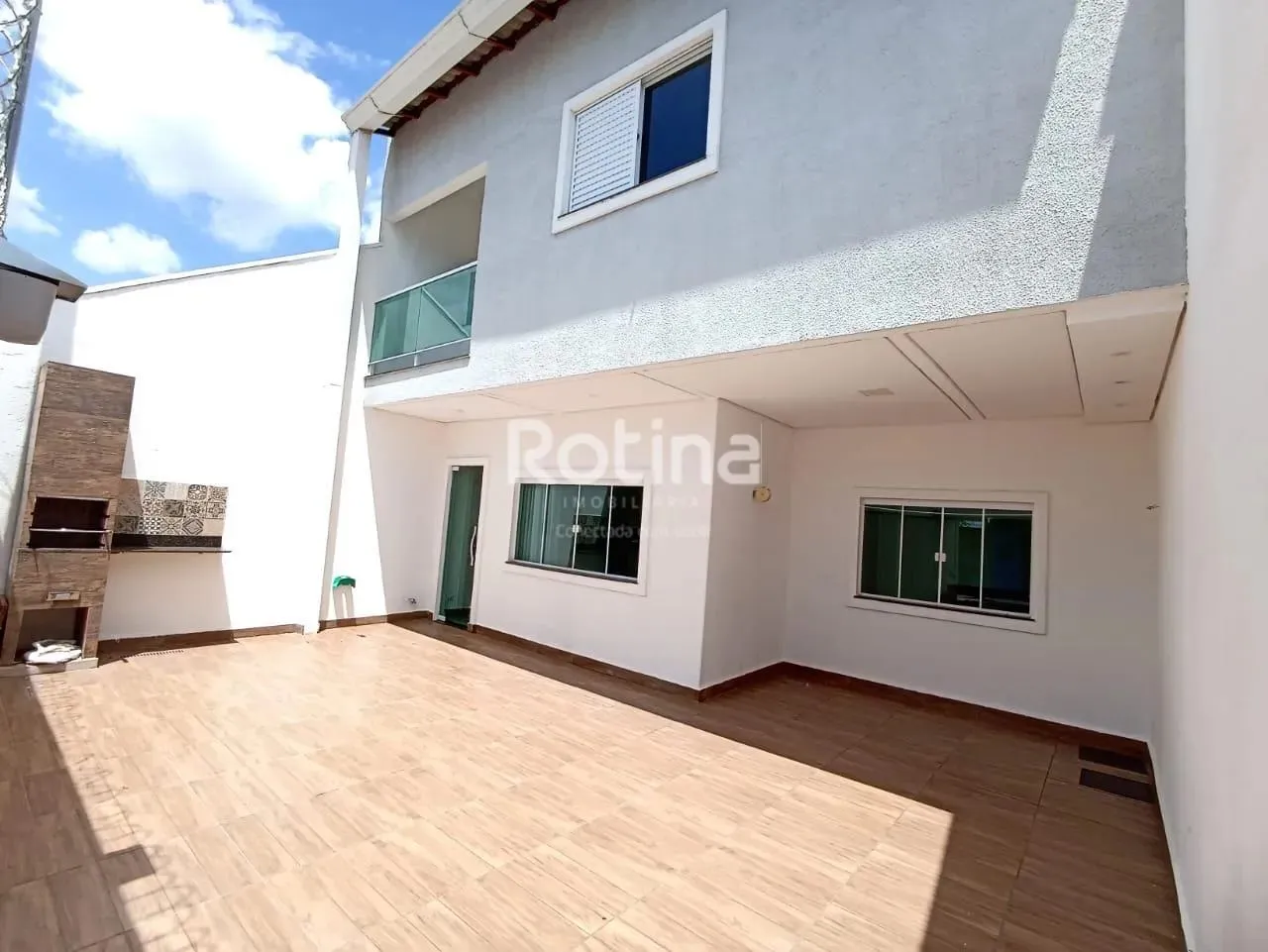Casa à venda, 2 quartos, Novo Mundo - Uberlândia/MG - Rotina Imobiliária